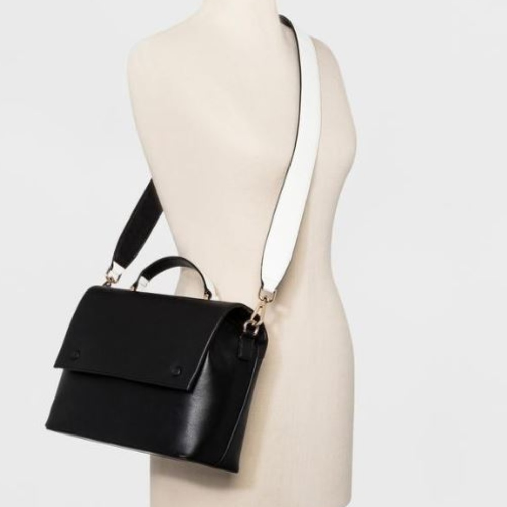🎁 Sophia Crossbody Bag